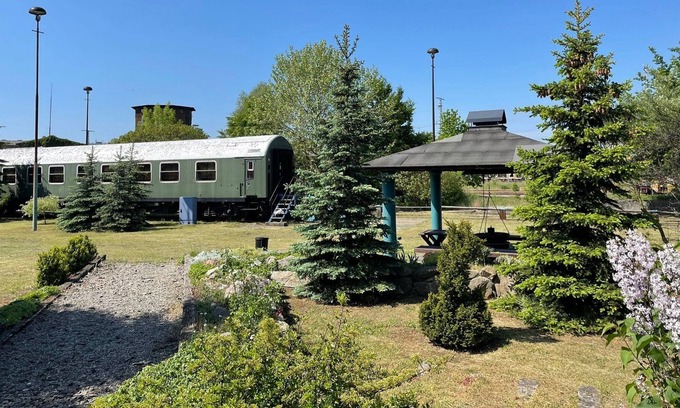 Pasewalk RV Rental | Wohnmobil-stellplatz/caravan 1 - Lokschuppen Pasewalk - Natur-camping