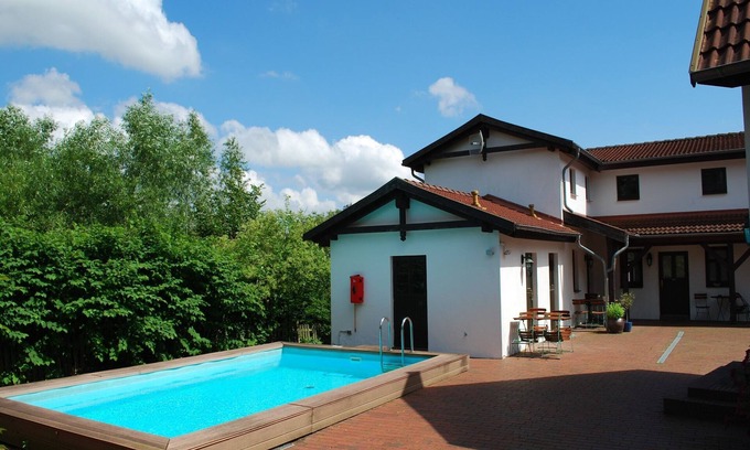 Dargun Apartment | Wohnung in Dargun, Mecklenburg mit Schwimmbad