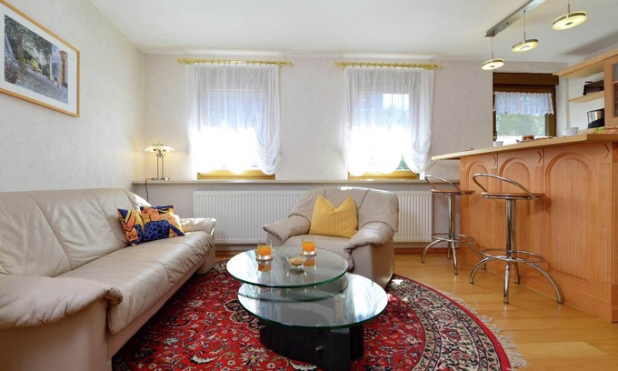Eimelrod Apartment | Wohnung mit Garten in Eimelrod