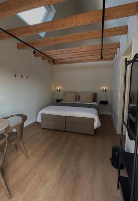 Den Burg Bed & Breakfast | Wol en Wijn Texel