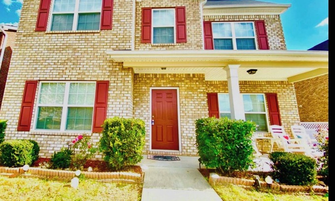 Stockbridge House | 🗺️wonder-full Getaway Entire house Awesome Location🛫South Atlanta GA✅