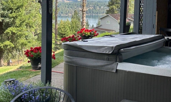 Hayden View Estates House | Wonderful 1-bedroom bungalow in Coeur d'Alene