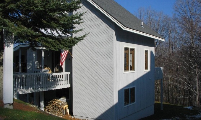 Stratton Mountain Condo | WONDERFUL LOCATION FOR UP TO 10 PEOPLE OR PERFECT FOR ONE FAMILY