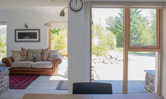 Suladale House | Wonderful private villa for 2 people with WIFI, TV, patio, panoramic view and parking
