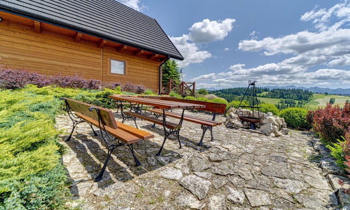 Czarny Dunajec House | Wonderful private villa for 7 people with WIFI, TV, patio and pets allowed