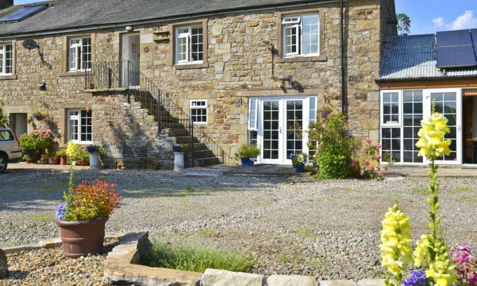 Greenhead House | Wonderful private villa for 4 people with WIFI, TV and parking