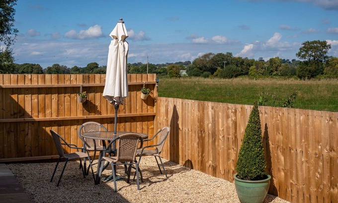 Westhay House | Wonderful villa for 4 guests with WIFI and TV