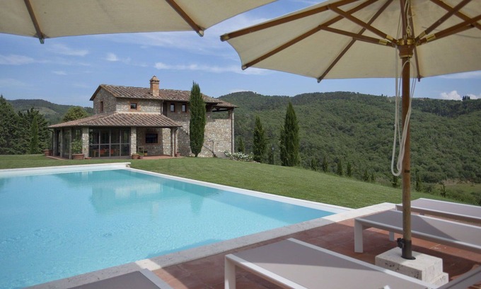 Gaiole in Chianti Villa | Wonderful villa for 16 guests with private pool, WIFI, A/C, TV, patio and panoramic view