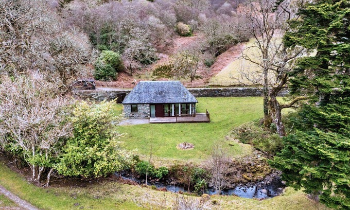 Lochgilphead House | Wonderful villa for 2 people with WIFI, terrace and pets allowed
