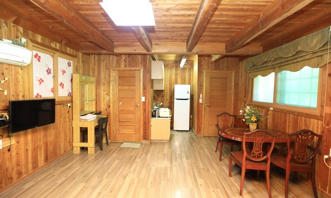 Wonju Condo | Wonju Chiak Mountain Club Pension