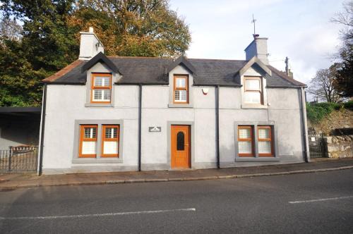 Newton Stewart House | Woodbank Cottage - Cosy Cottage Retreat