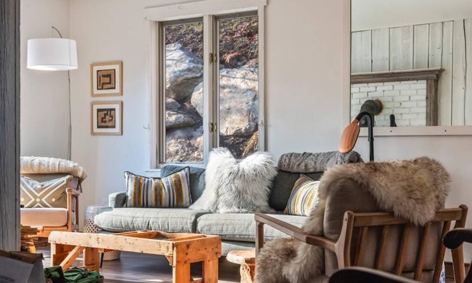 Johnson House | Woodland Escape: Embrace Nature near Stowe&Smuggs