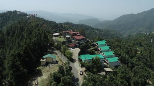 Shimla Resort | Woodsmoke Retreat