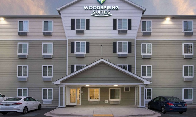 Garden City Hotel | WoodSpring Suites Savannah Garden City