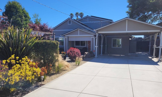 Upper Seabright House | Work/Play in Furnished Santa Cruz Home