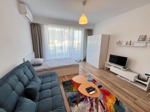 Studentski Grad Apartment | Wroclaw Colorful and Cosy Apt near UNSS and NSA w WiFi