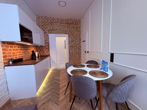 Wroclaw City Center Apartment | Wyjątkowe Gniazdko w Sercu Wrocławia