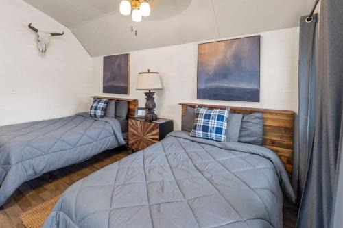 Oil City House | Wyldewoodcaddo Lake Cabin 2 With Kayaks!
