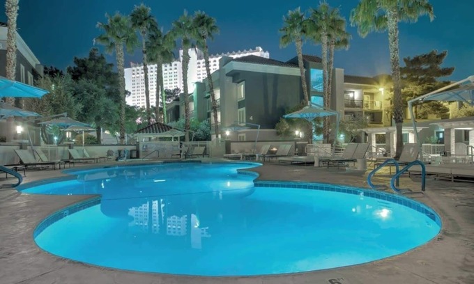 Las Vegas Condo | Wyndham Desert Rose Resort|2BR/2BA Balc King Suite