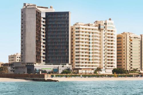 Rumailah Hotel | Wyndham Garden Ajman Corniche