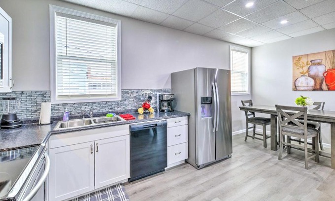 Wytheville Apartment | Wytheville Apartment Walk to Local Breweries