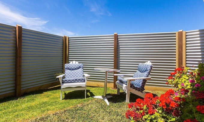 Port Fairy Apartment | Wytonia Cabana - Quiet Secluded Property Just Meters From The Beach