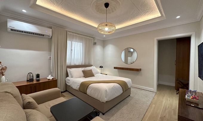 Al Faisaliyah Apartment | X-Residence by Dayf