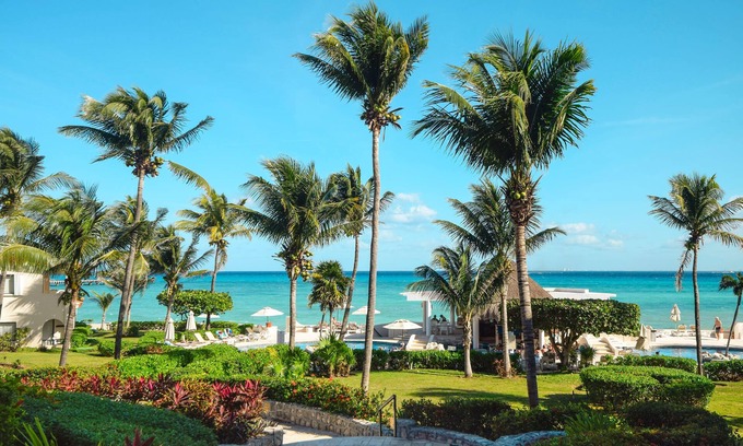 Playacar Fase I Condo | Xaman Ha 7010 3BR Condo with Double Terrace