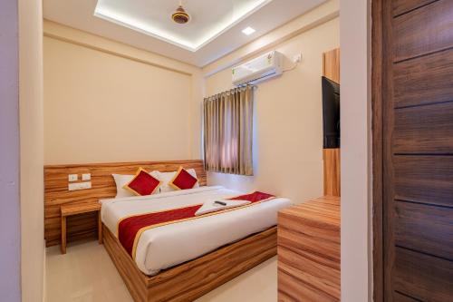 Kaloor Hotel | Yaad Inn