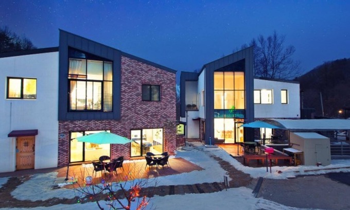 Yangsan House | Yangpyeong Pension ABC Pool Villa