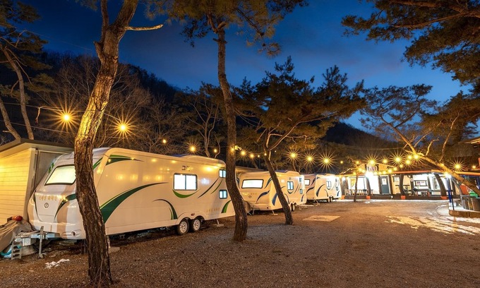 Hongcheon House | Yangpyeong Smile Caravan Pension