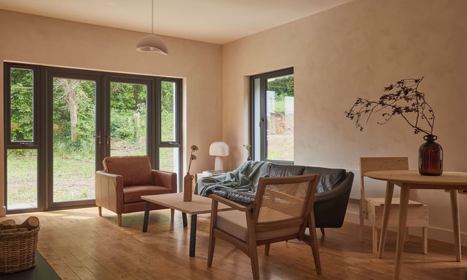 Ballycastle Apartment | Yarn - Romy is a spacious luxury suite king size bed, bathroom & living/kitchen