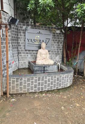 Kadadhe Hotel | Yashraj7 Resort and Hotel