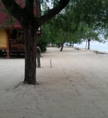 Gili Meno House | Yaya Bungalows Blue Coral