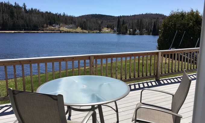 West Danville House | Year round cottage on Joe's Pond and the LVRT bike path in VT Northeast Kingdom