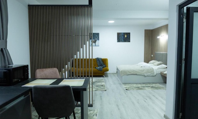 Frasin Apartment | Yello Studio