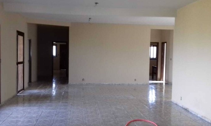 Niquelandia House | YELLOW MANSION - A PARADISE!