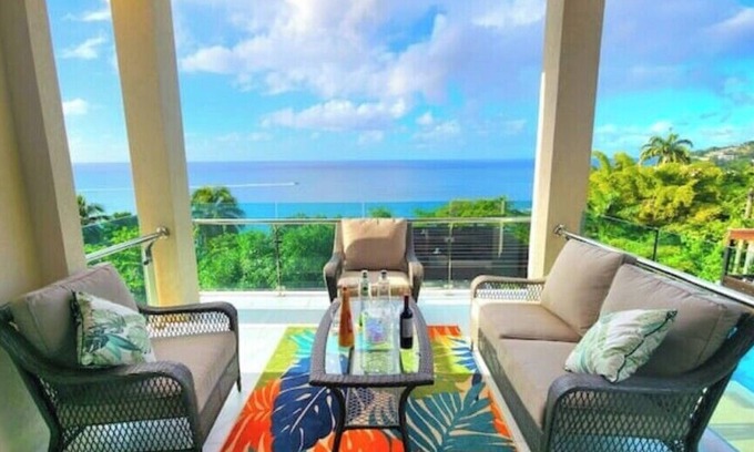 Castries Villa | Yellow Sands* 1 K-Bed & Qn-Sofa Bed +2nd Rm Optionn