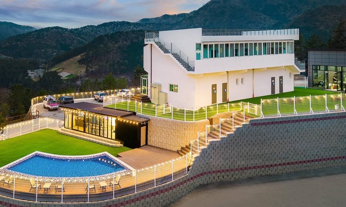 Dolsan-eup House | Yeosu Seuteimeong