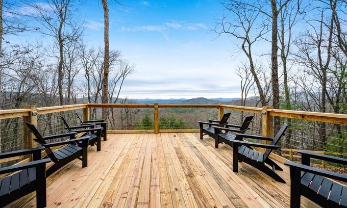 Raccoon Ridge Cabin | Yogi`s Retreat - Aska Adventure Area