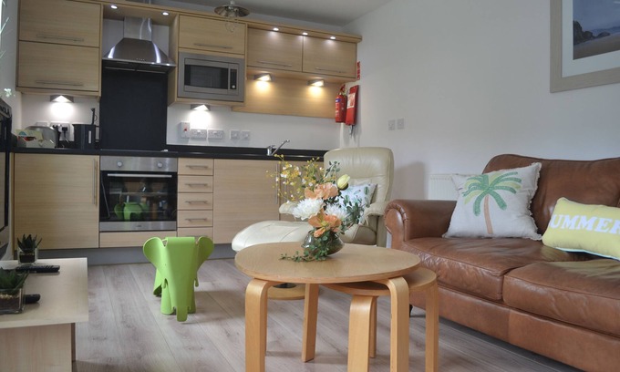 Filey Apartment | Yorkshire Coast Retreat The Bay near the North York Moors & Coast Pool Dogs WIFI