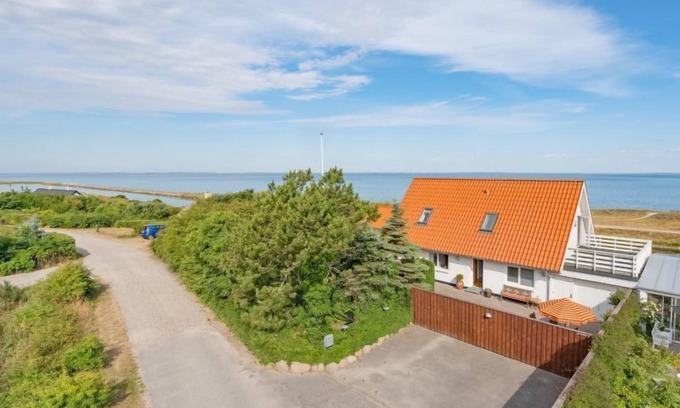 Logstor House | "Yorrick" - 50m to the inlet by Interhome