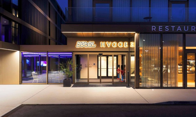 Founex Hotel | YOTEL Geneva Lake