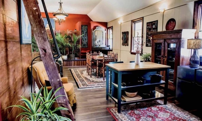 Elora House | Your Downtown Oasis 14-foot ceilings, luxury living. Relaxing outdoor spaces