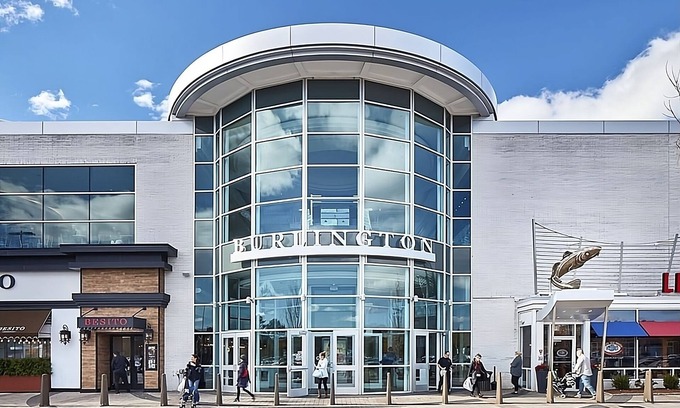 Burlington Hotel | Your Home Away from Home: Comfortable Suites & Pet-Friendly