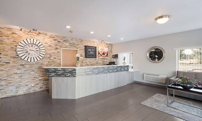 Tri-Cities Resort | Your Relaxing Getaway Awaits! 4 Spacious Units. Close to Tri-Cities Airport!