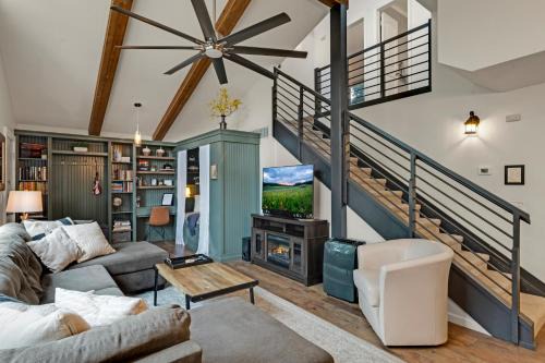 Flagstaff Villa | Your Second Home @ Country Club Stunning Views Family-Friendly Outdoor Bliss