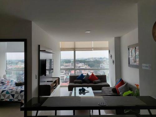 Guayaquil Apartment | ZAFIRO SUITE CON VISTA CIUDAD/PISCINA/GYM/PARQUEO