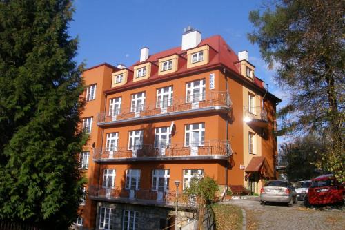Krynica-Zdroj Hotel | Zajazd Meran
