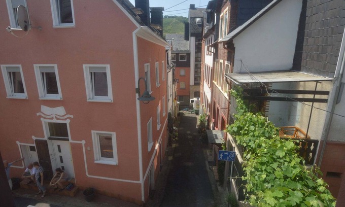 Zell Apartment | Zell Riverside Comfort